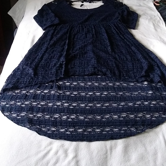 CUTENESS - Picture 2 of 4